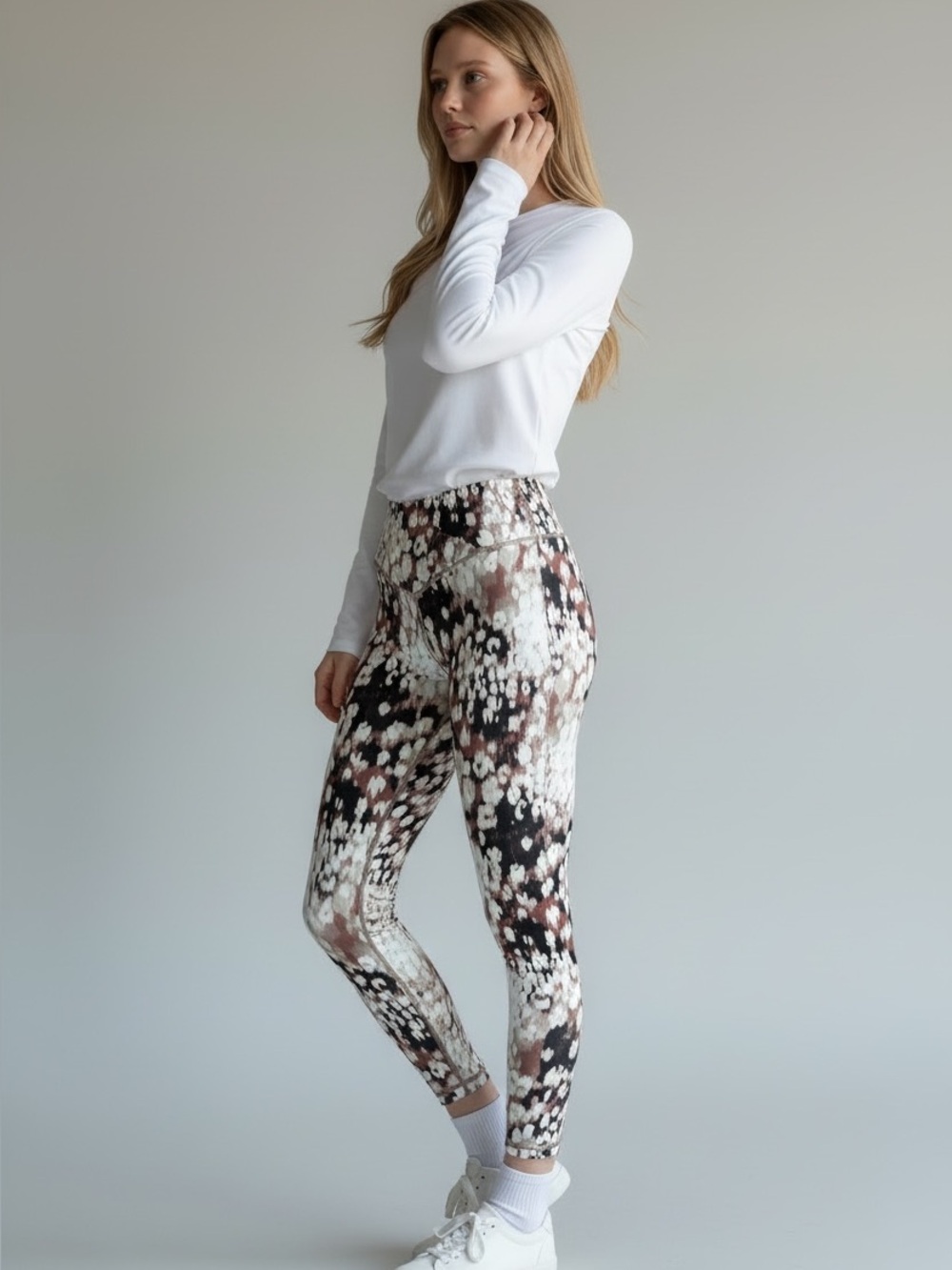 OFFLINE (M) by Aerie Real Me Crossover Leggings Cream Leopard 7/8 Long Buttery